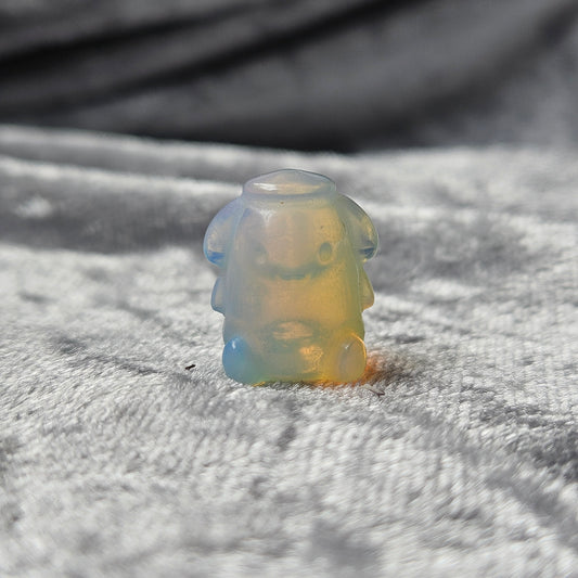 Opalite Pompompurrin Mini Carving