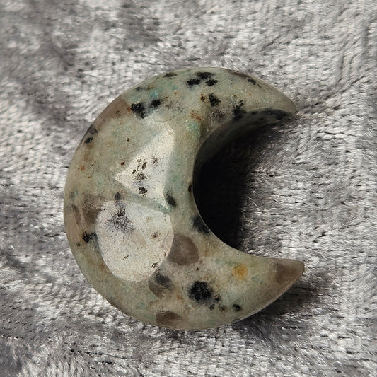 Kiwi Jasper Crescent Moon